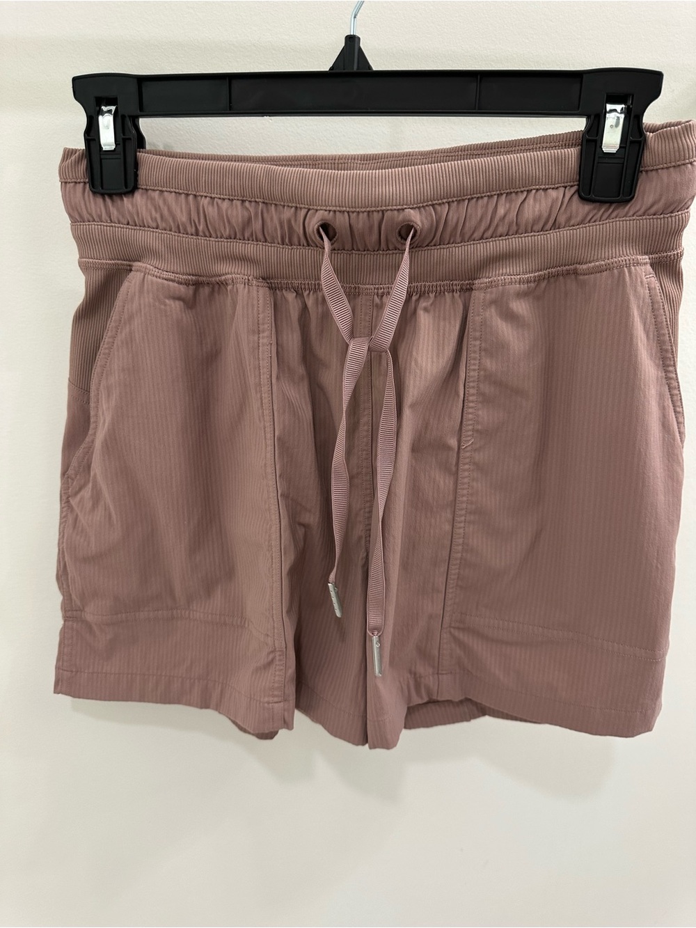 lululemon athletica Ribbed Drawstring Shorts in Twilight Rose